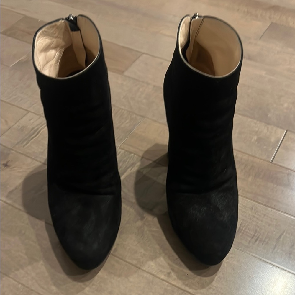Short boots